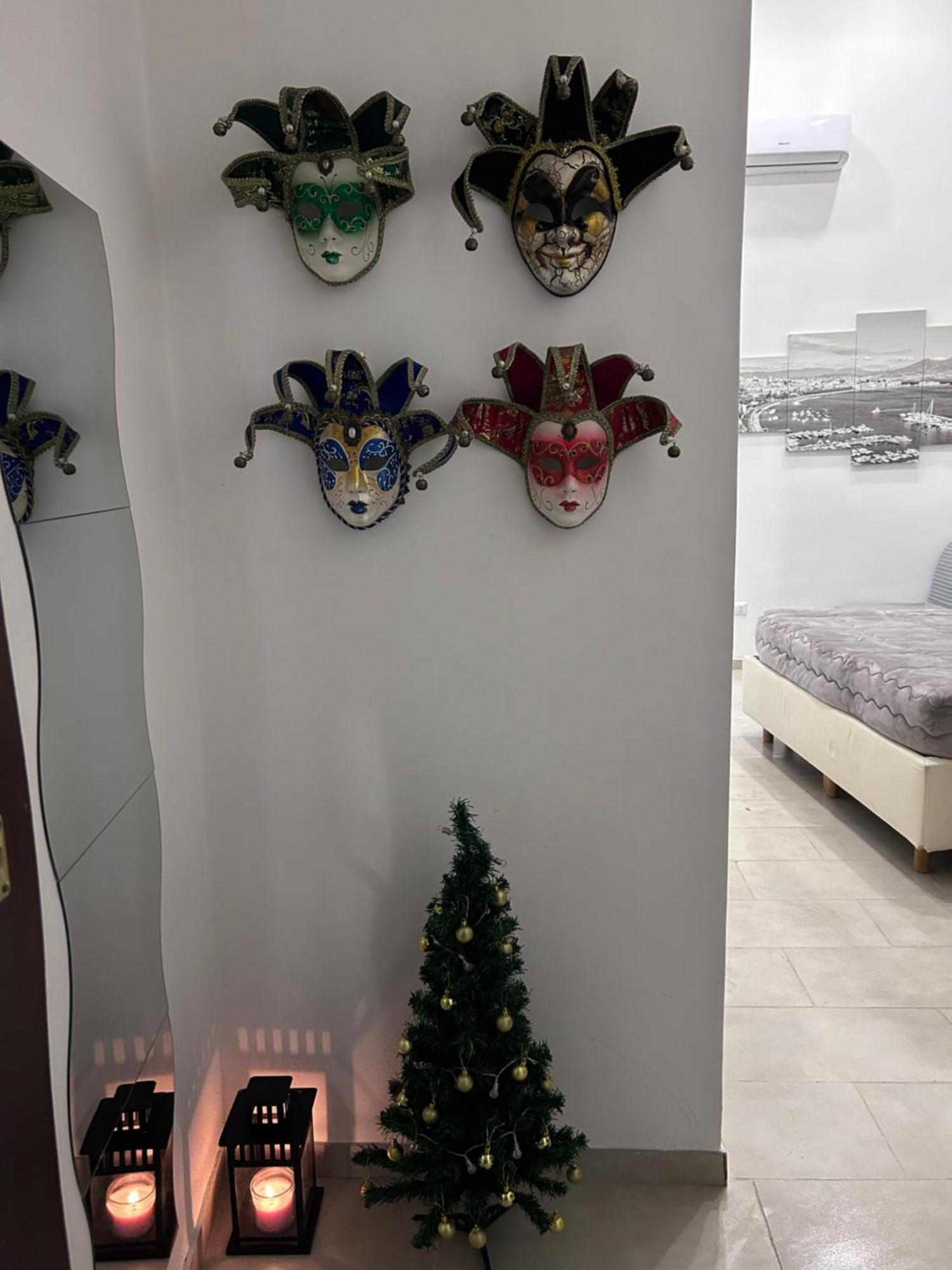Olina 2 Naples